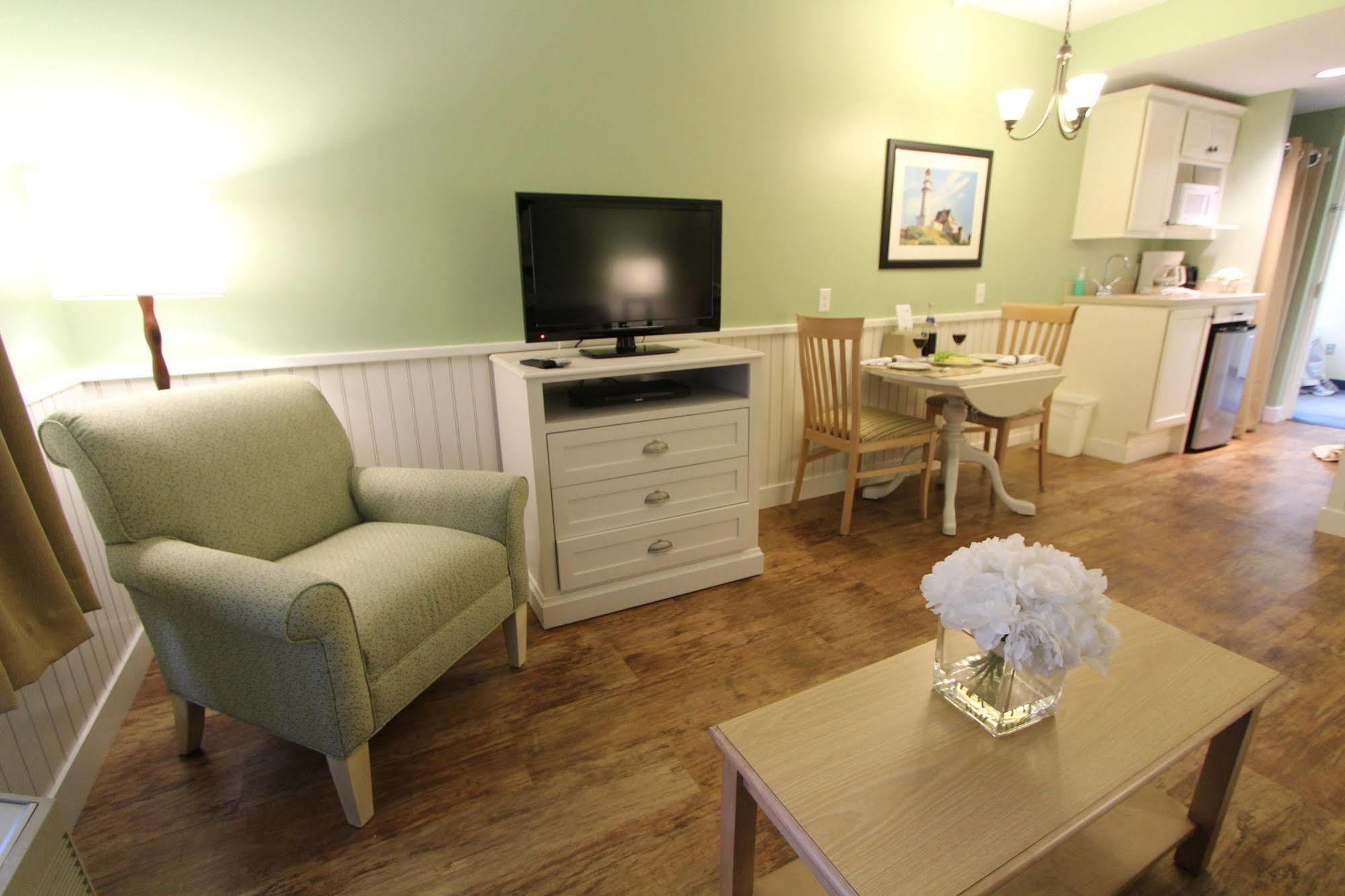 Holly Tree Resort West Yarmouth Buitenkant foto